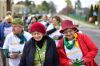 Seniorki roznoszą ulotki